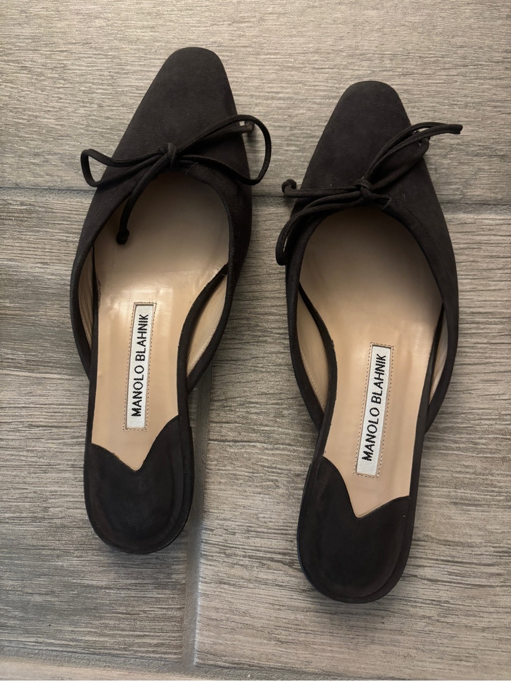 Manolo Blahnik Dark Gray Suede Bow Mules - Picture 1 of 5